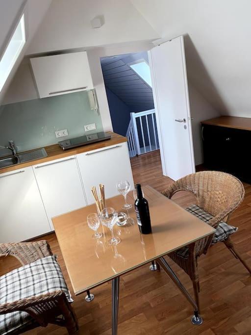 Super Zentral Begehrte Wohnlage Parkplatz Vor Haus Apartment Nuremberg Exterior photo